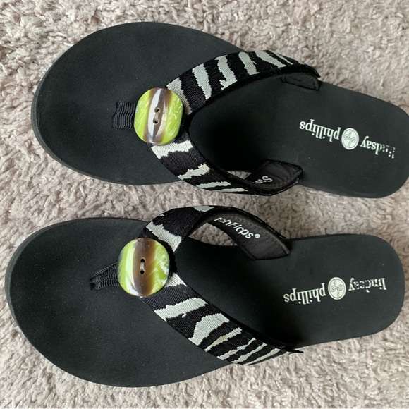 Lindsay Phillips switch flops - Picture 2 of 8